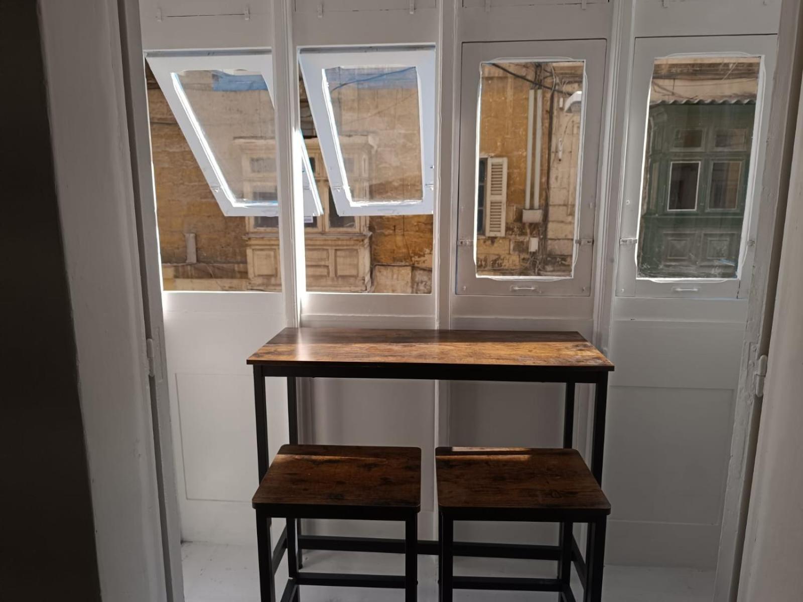 San Francisco Studios Valletta Флориана Экстерьер фото